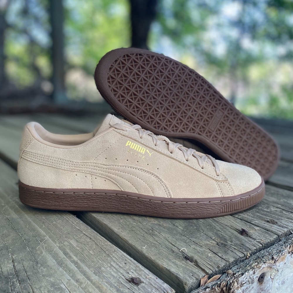 Puma Suede Low-Top Sneakers in Beige and Brown - Picture 4 of 9